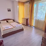 Family Friends 4* Приморско