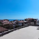 Гостевой дом Family Friends 4*