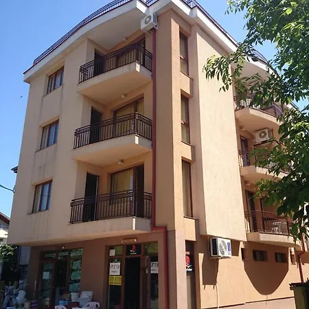 Pensionat Family Friends 4*