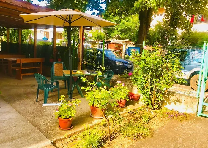 Family Friends Guest house 4*