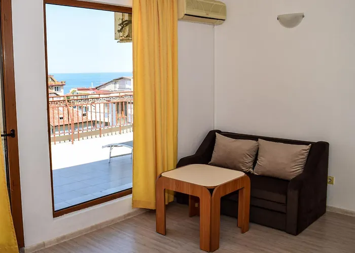 Family Friends Casa de hóspedes 4*